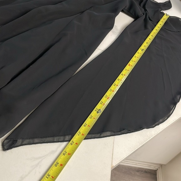 Elegant Black Off-Shoulder Dress - Picture 9 of 9